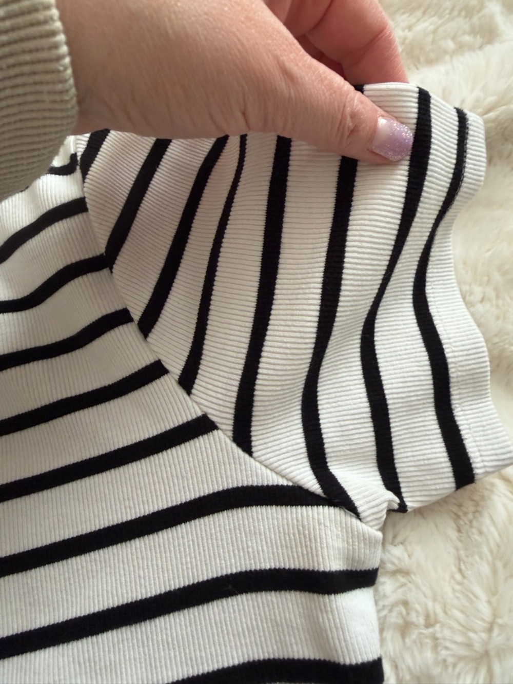 WHBM FORME™ Ribbed Stretch Button Shoulder Tee - Picture 5 of 9